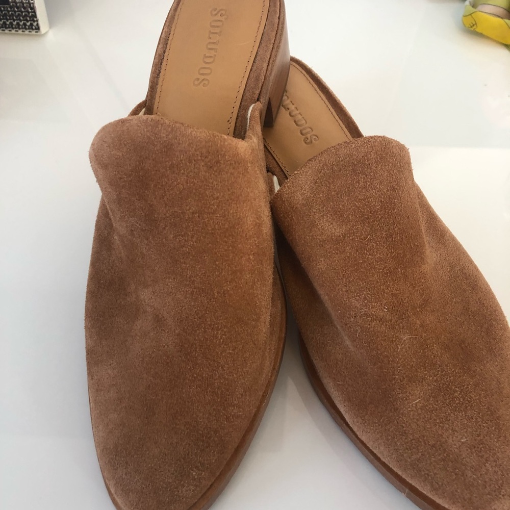 Soludos Venetian Mules in tan